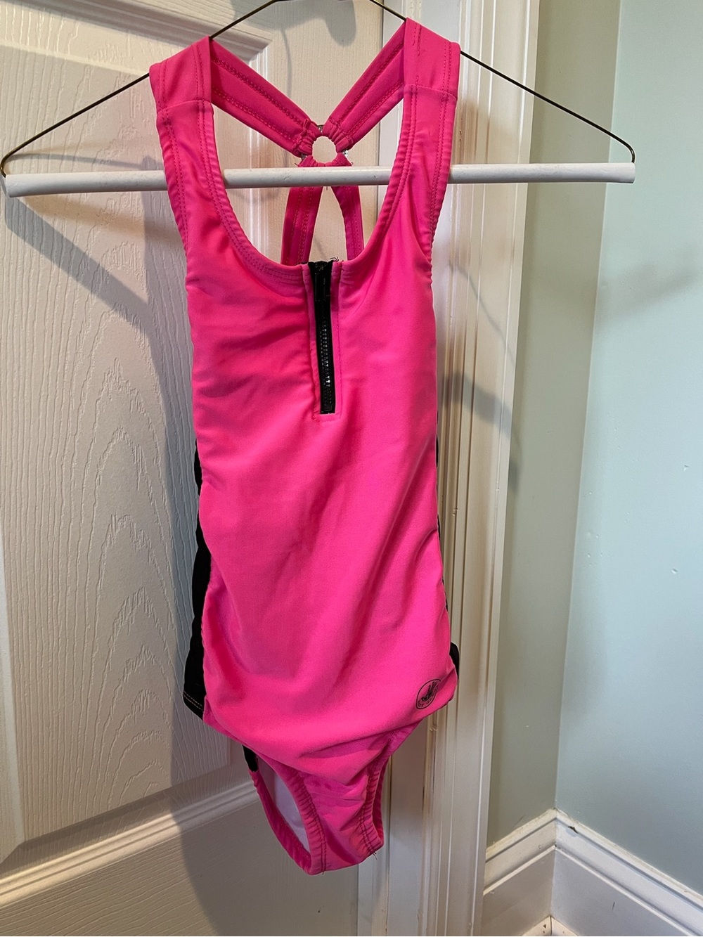 Body Glove Girls Sz 8 Pink & Black One Piece Swimsuit Summer Swim Beach Resort